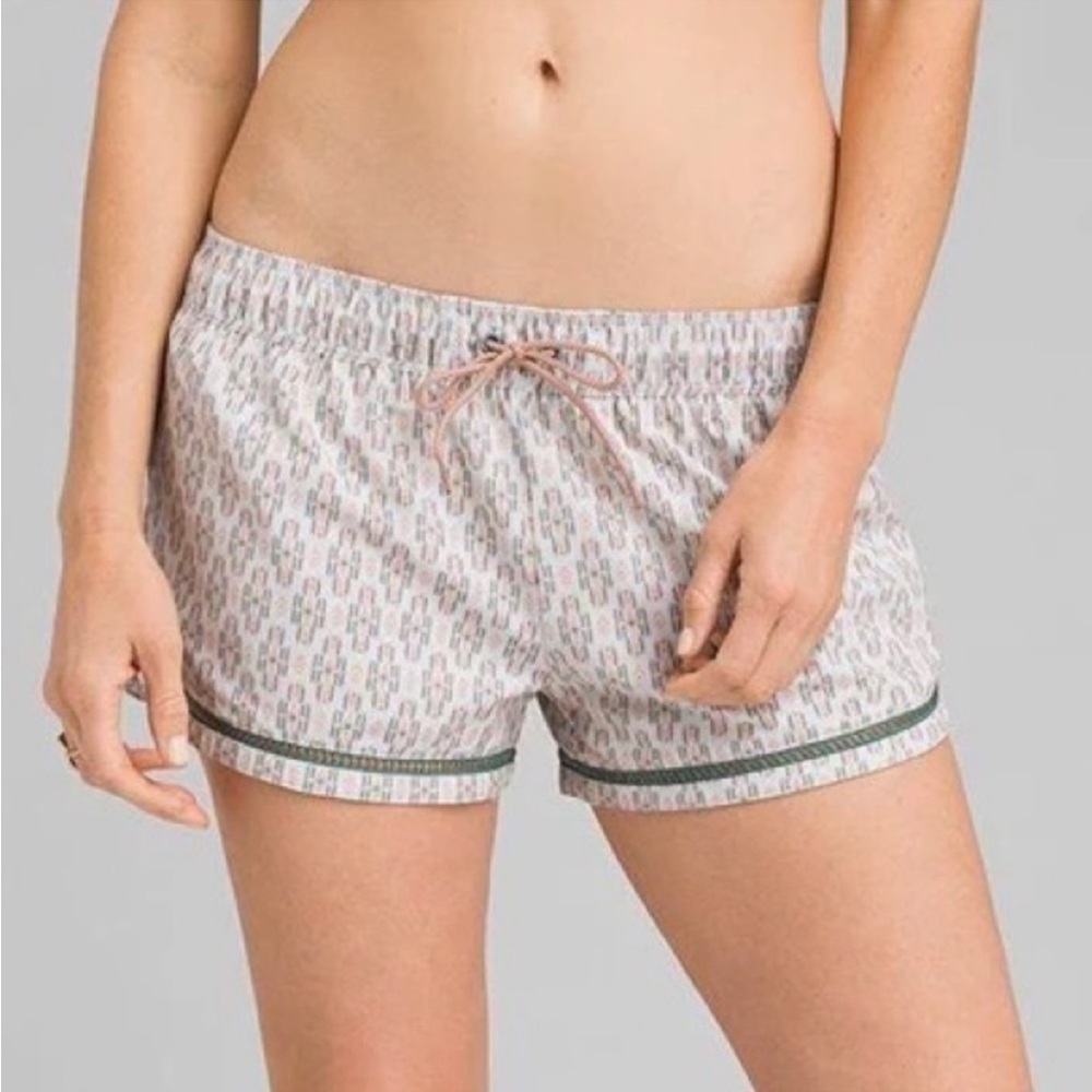 Prana Mariya Cover Up Short